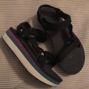 Retro Platform Teva Sandals Tevas size 7